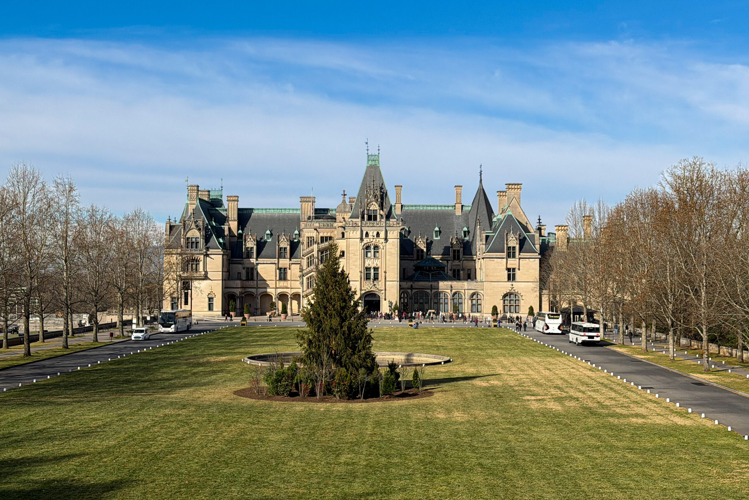 Biltmore House – A Home for a Home Builder - Easin' Along, image size:2560x1707